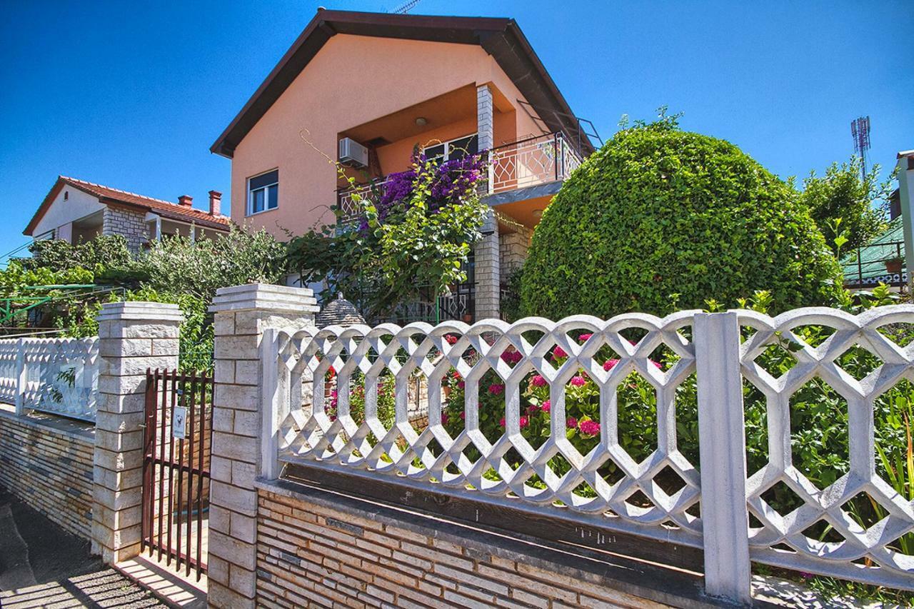 Apartment Cinzia Пула Экстерьер фото